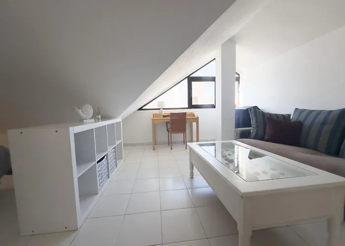 Cristamar Centro Y Playa Естепона